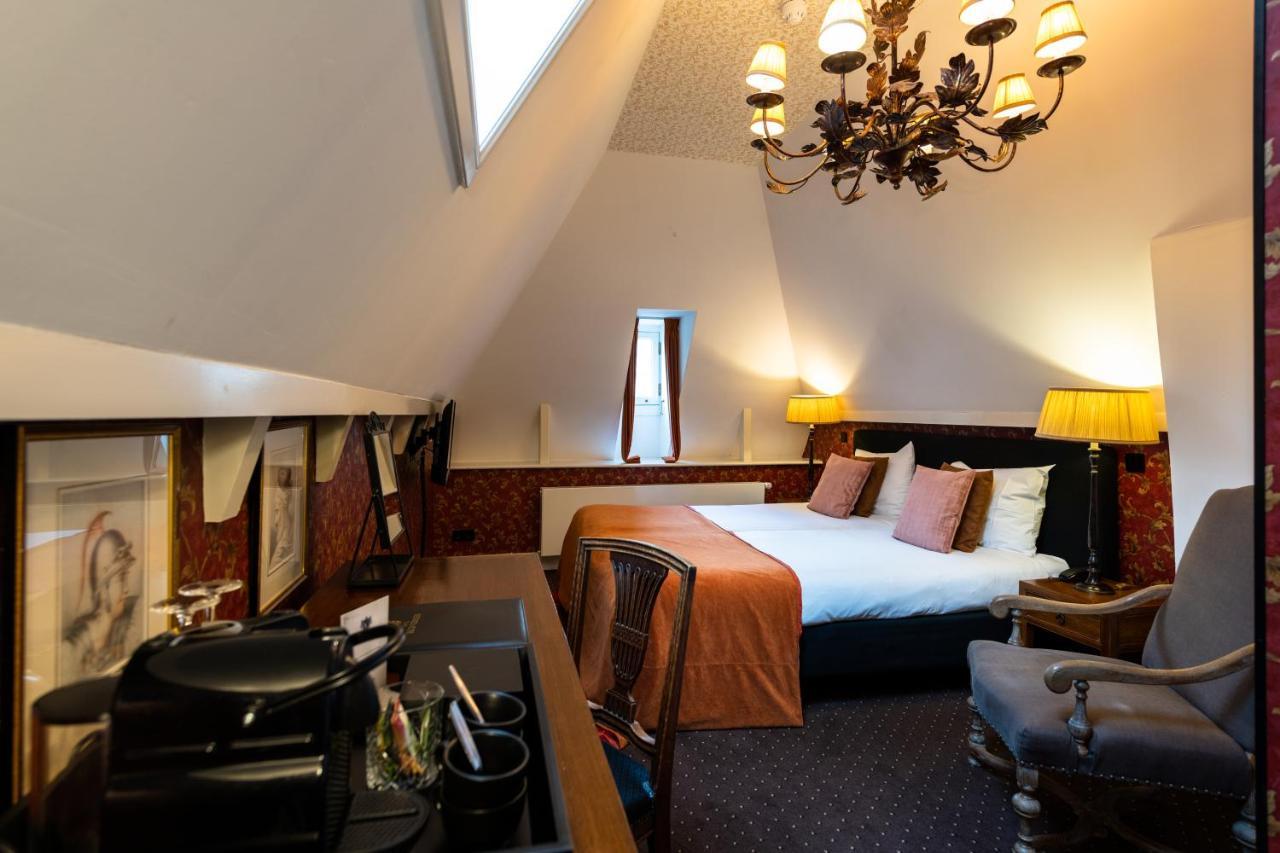 Grand Boutique Hotel-Restaurant Huis Vermeer Deventer Room photo